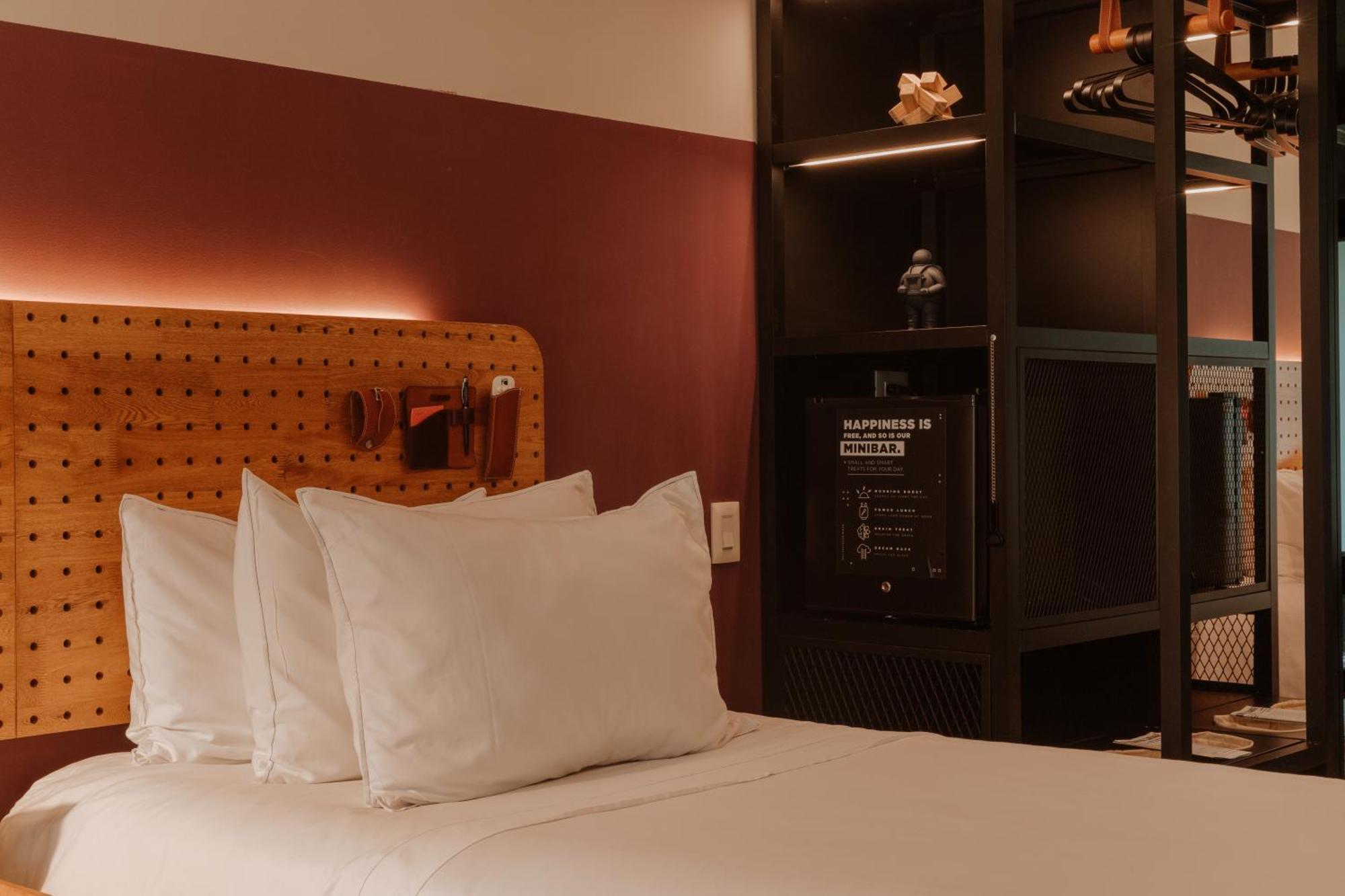 The Click Clack Hotel Медельин Экстерьер фото A room at the hotel