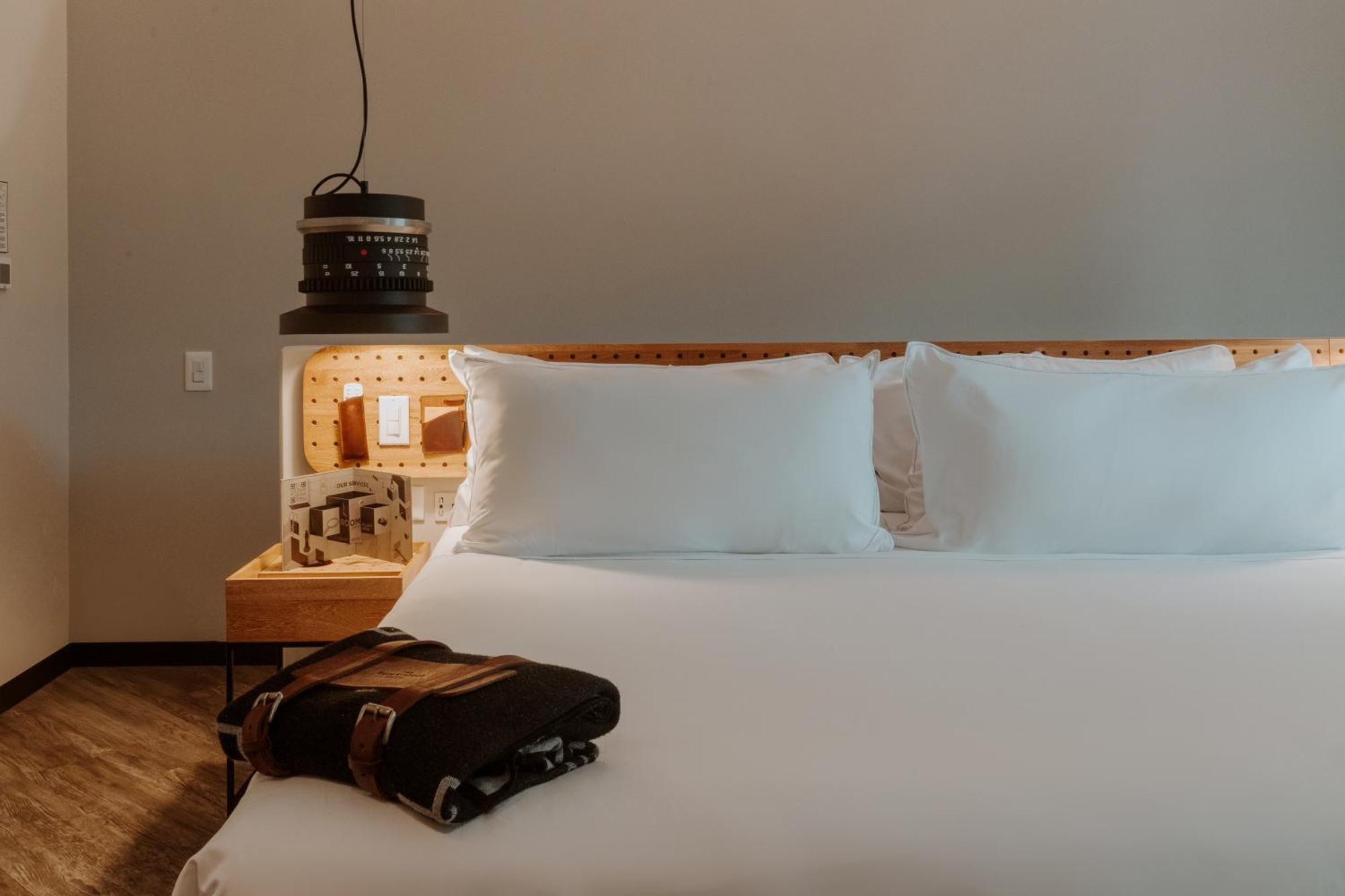 The Click Clack Hotel Медельин Экстерьер фото A room at the hotel