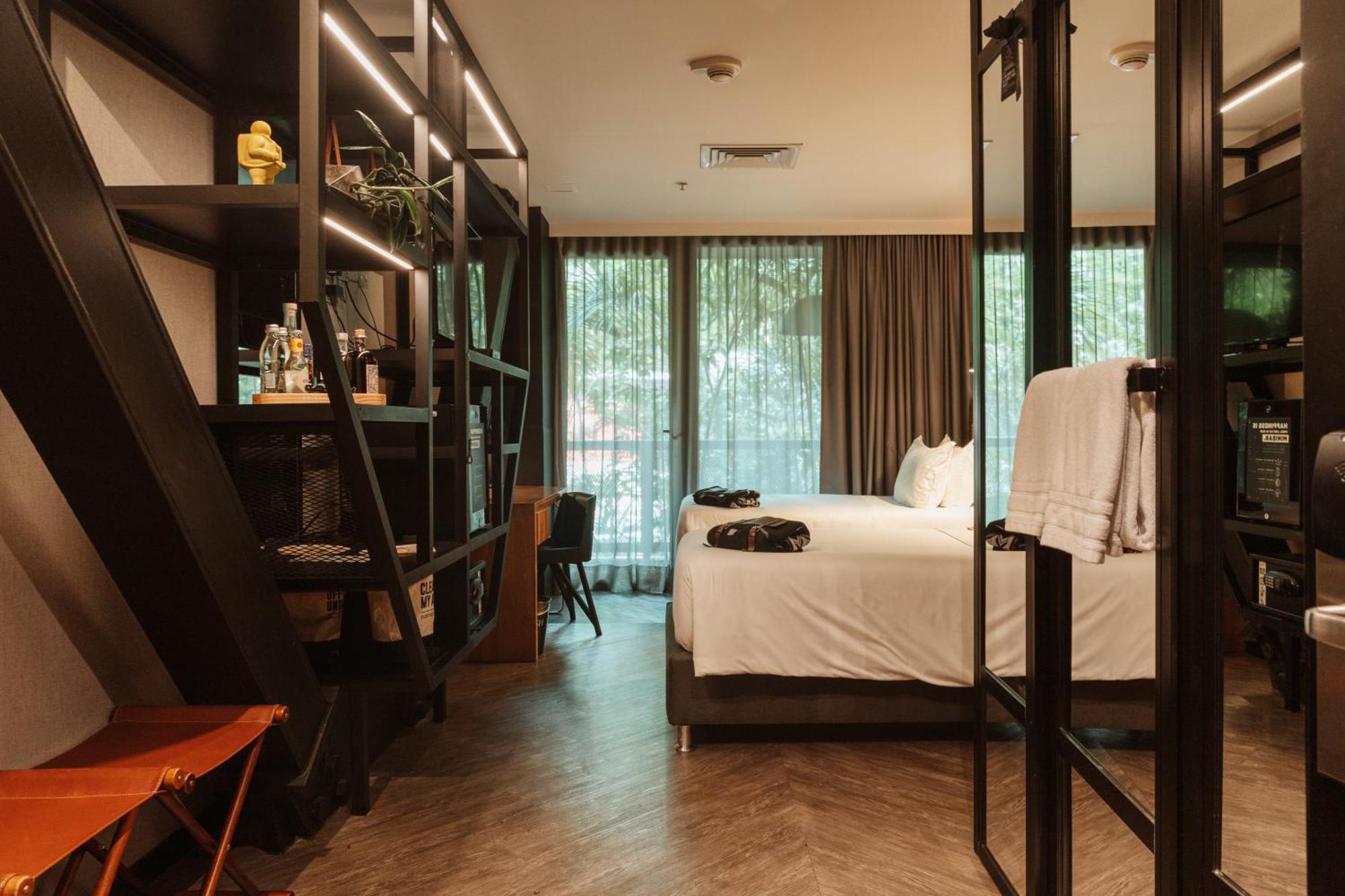 The Click Clack Hotel Медельин Экстерьер фото A room at the hotel