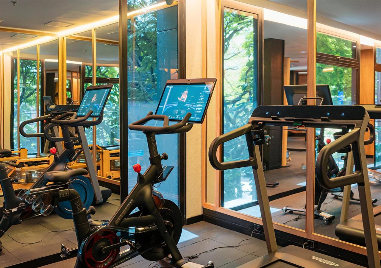 The Click Clack Hotel Медельин Экстерьер фото The gym at the Mandarin Oriental, Munich